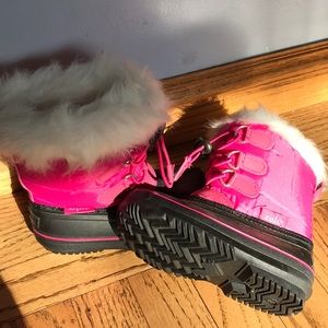 Toddler 7 pink snow boots